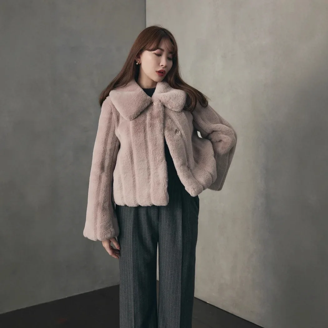 日本の新しい冬のエレガントな折り返し襟フェイクファーショートカーディガンコートファッションレディースシングルブレスト長袖ファージャケット