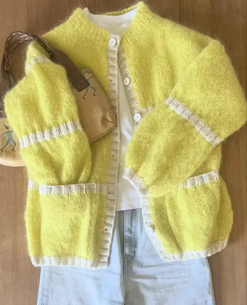 

New hand woven comfortable mohair pocket buttoned cardigan sweater, round neck handmade sweater, with a ladylike design