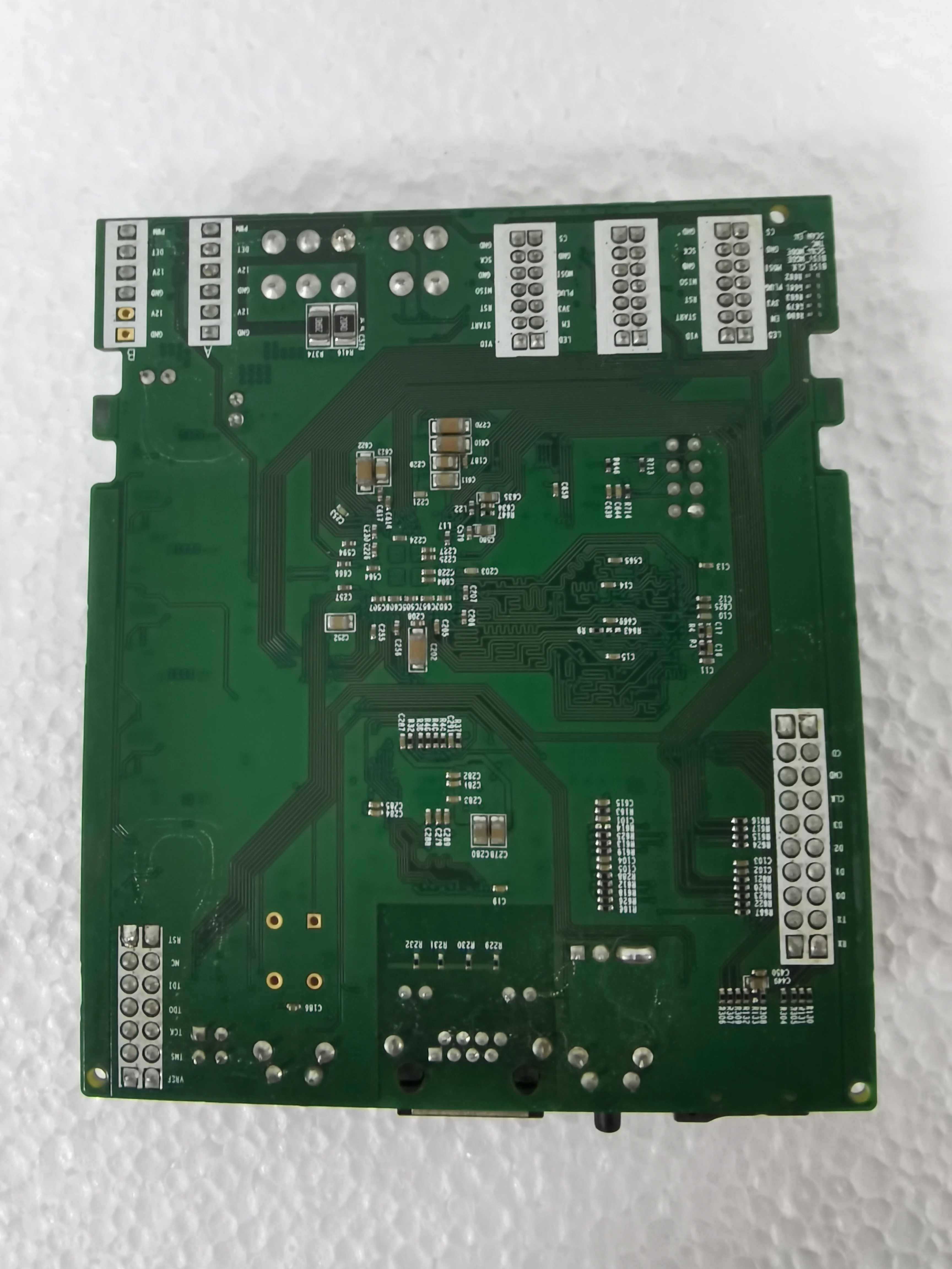 Use Desktops Innosilicon, T2THM T2TH T2THF 27 ° 28 ° 29 ° 30 °, Quadro de comando en stock