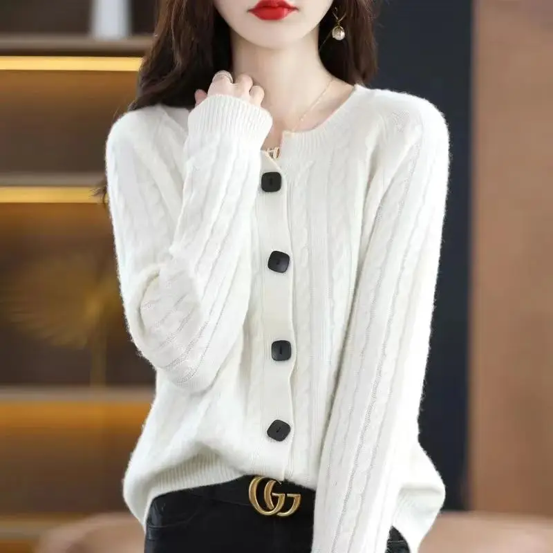 2024 Autumn/Winter Commuting Fashion Versatile Sweater Cardigan Long Sleeve Loose Solid Color Round Neck Button Women\'s Coat Top