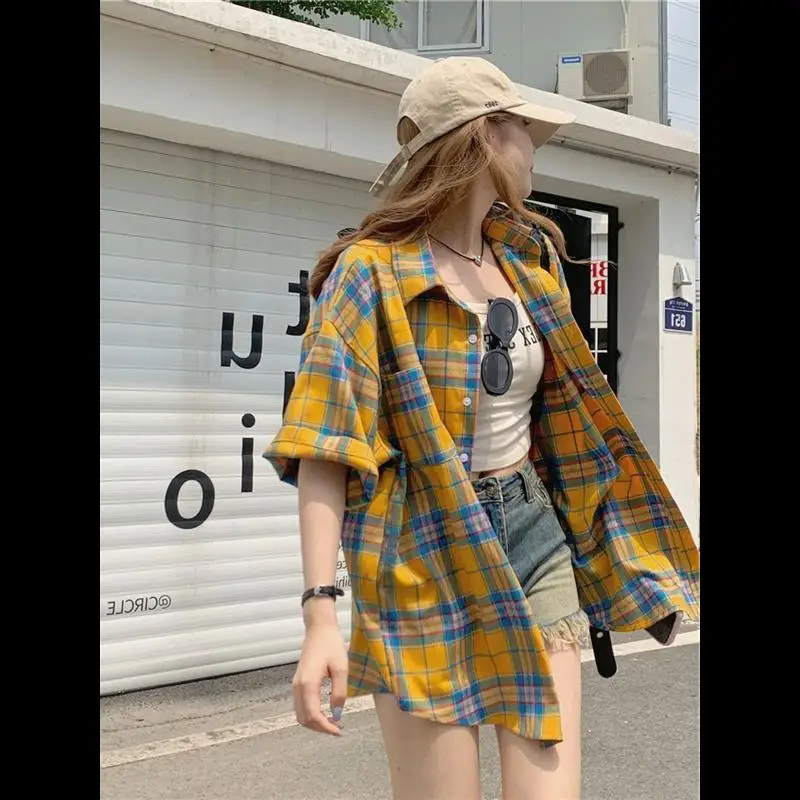 

Retro American Design Plaid irt Women's Thin Summer Sun Protection Outerwear Loose Fit ort Sve Collar irt