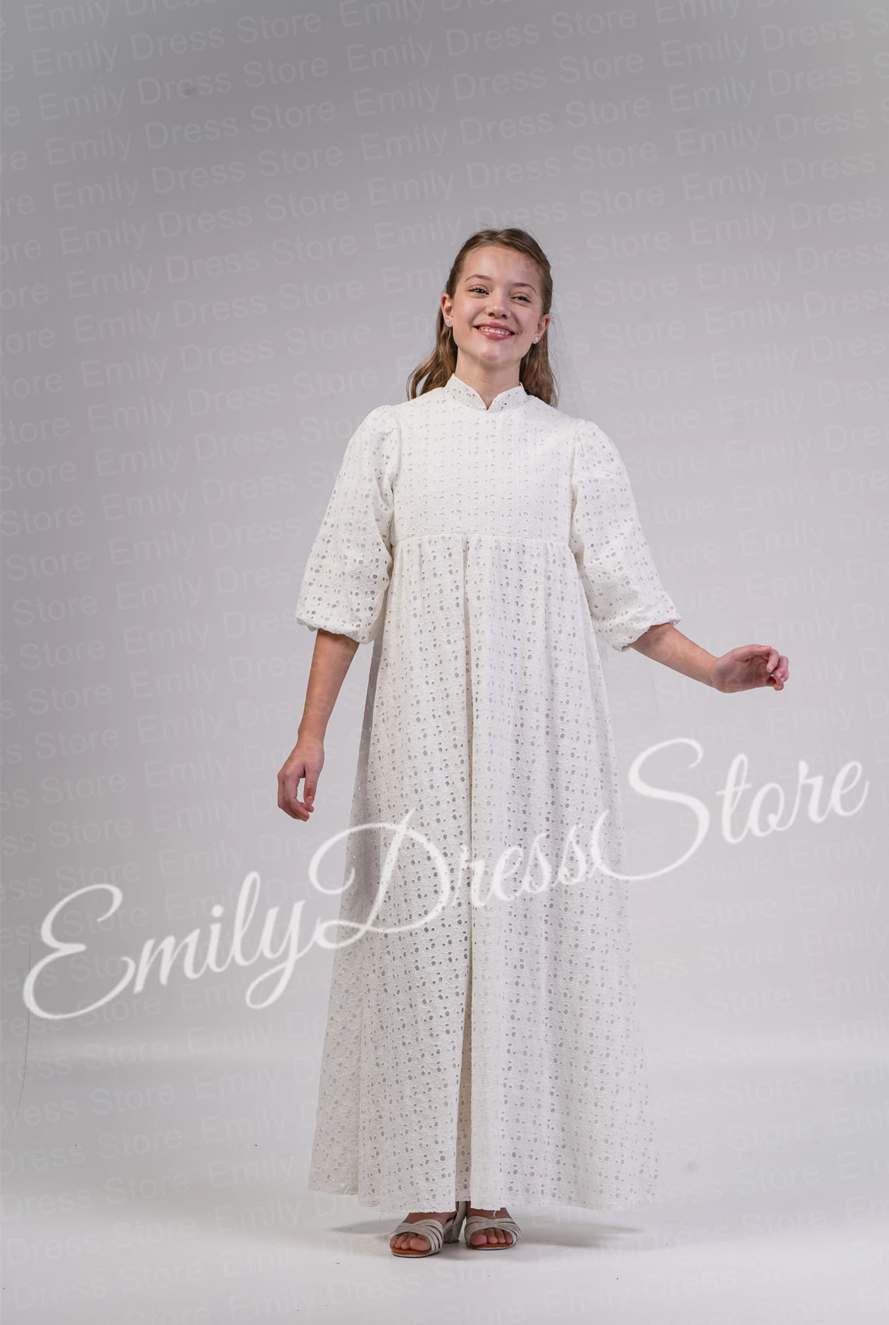 

Customized Bridesmaid Ivory Flower Girl Dress For Wedding 3/4 Sleeves Shirt Collar Milk Lace Kids Birthday First Communion Gown