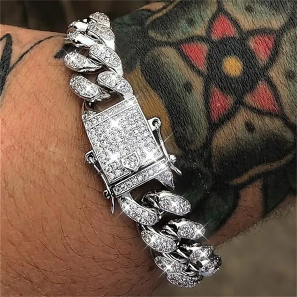 Cuban Chain Studded with Rhinestone Golden Alloy Thick Bracelet Hip Hop Heavy Metal Cool Men's Popular Chain Bracelet Clasp image 2