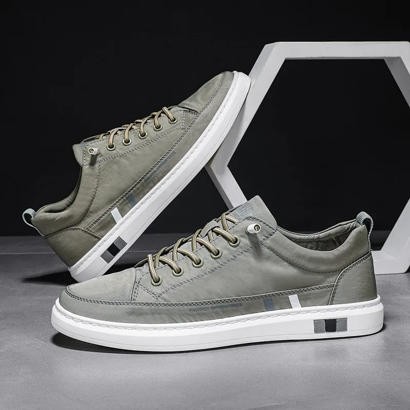 Novedad de verano, zapatos transpirables de tela de seda helada, zapatos deportivos bajos informales y cómodos con cordones de Color sólido para hombre