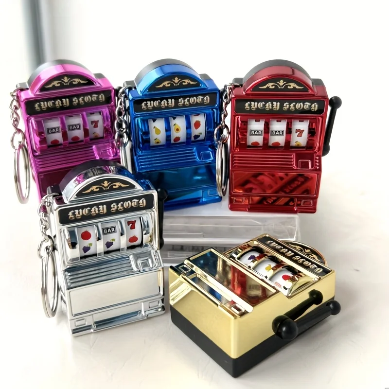 Unique Accessory for Gaming Enthusiasts - Funky Style Slot Machine Keychain - Novelty   - Creative Bag Charm
