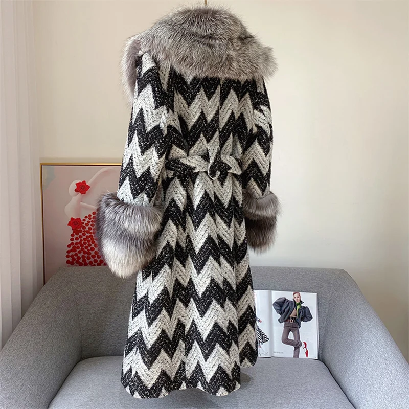 2023 Winter Women Wool Blends Long Coat Real Sliver Fox Fur Collar Cuffs Thick Warm Jacket Tweed Plaid New Luxury Female Coat