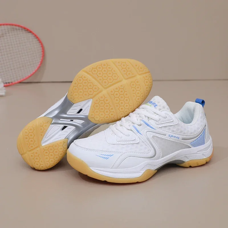 Chaussures de volley-ball en maille respirante pour hommes et femmes, baskets de tennis de table, chaussures de badminton, unisexe, grande taille, 45, 46, C9008