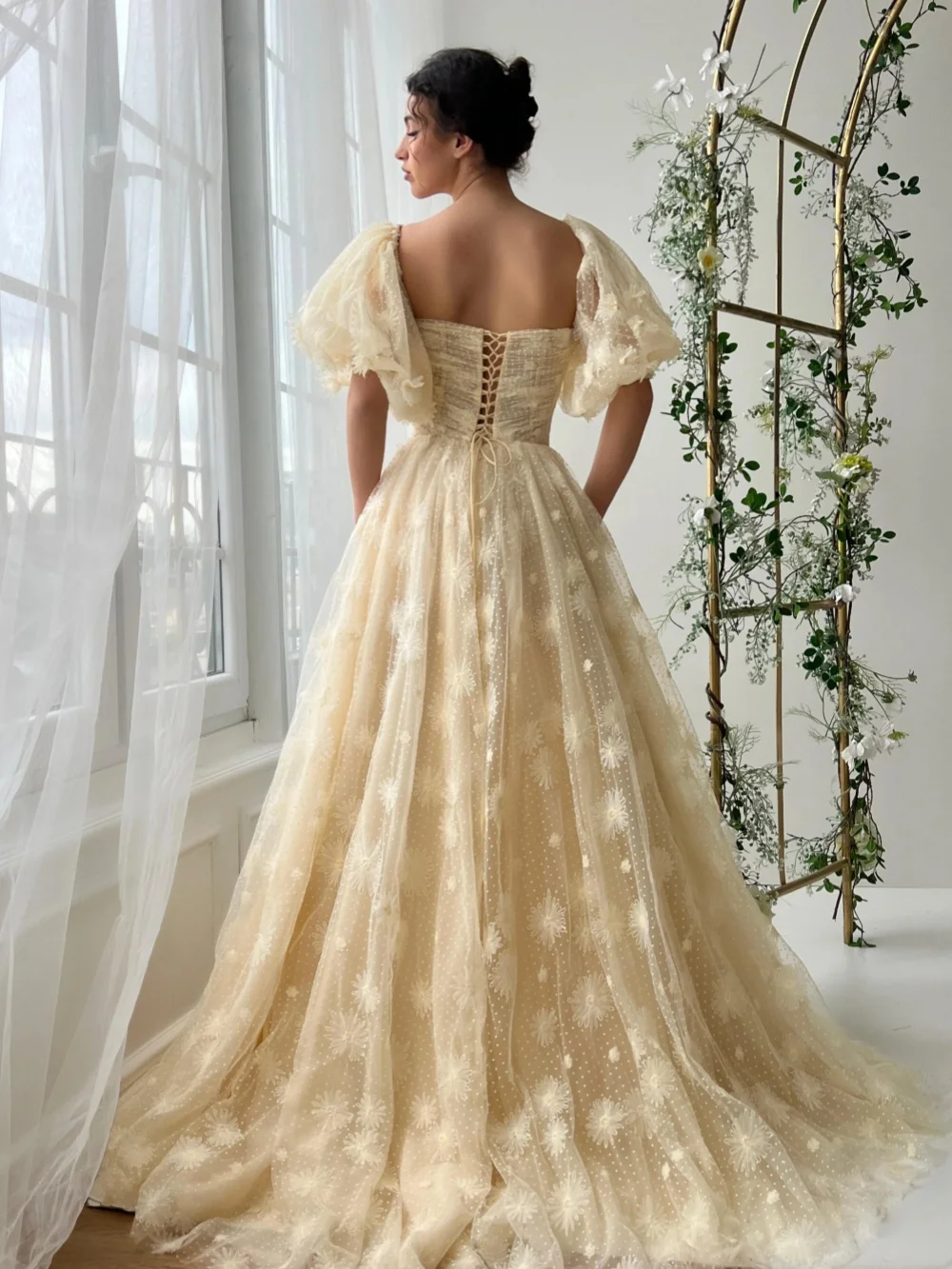 Nieuwe handgemaakte 3D bloemen avondjurk afneembare mouw A-lijn lange bruiloft jurk op maat gemaakte lieverd halsjurken voor vrouwen