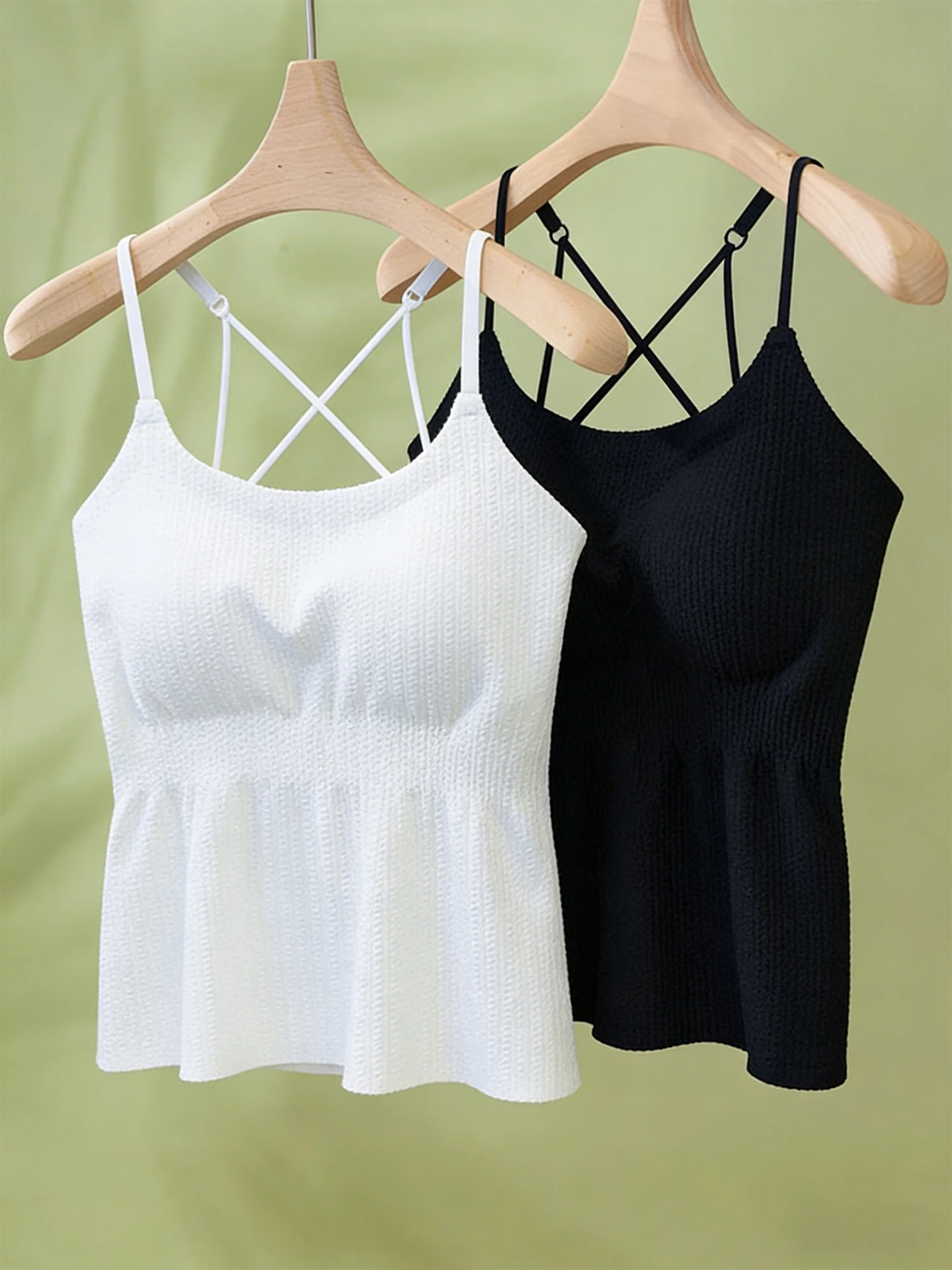 plus Size Women's American Style Slimming Pleated Strap Vest Thin Backless Bra Integrated Outerwear Base Shirt for Autumn Winter