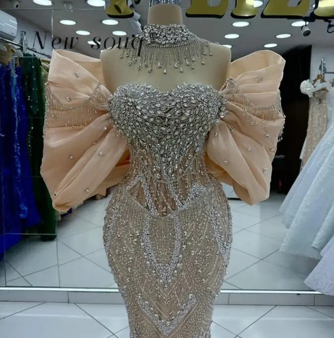 Suknie wieczorowe 2026 Champagne z odkrytymi ramionami, długie, formalne, syrenka, na przyjęcia, z możliwością personalizacji, z kryształami, dla gości weselnych, odzież na imprezy, Abiye