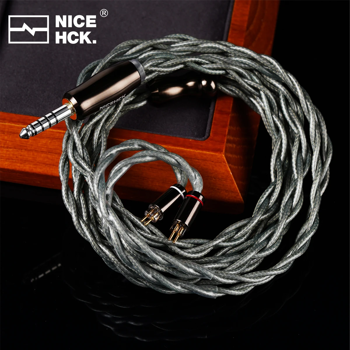 NICEHCK Pervasion Hifi Upgrade 2pin Cable 19AWG Ultra-Pure Single-Crystal Copper Earphone Cable Silver Plated Brass 4.4mm Plug