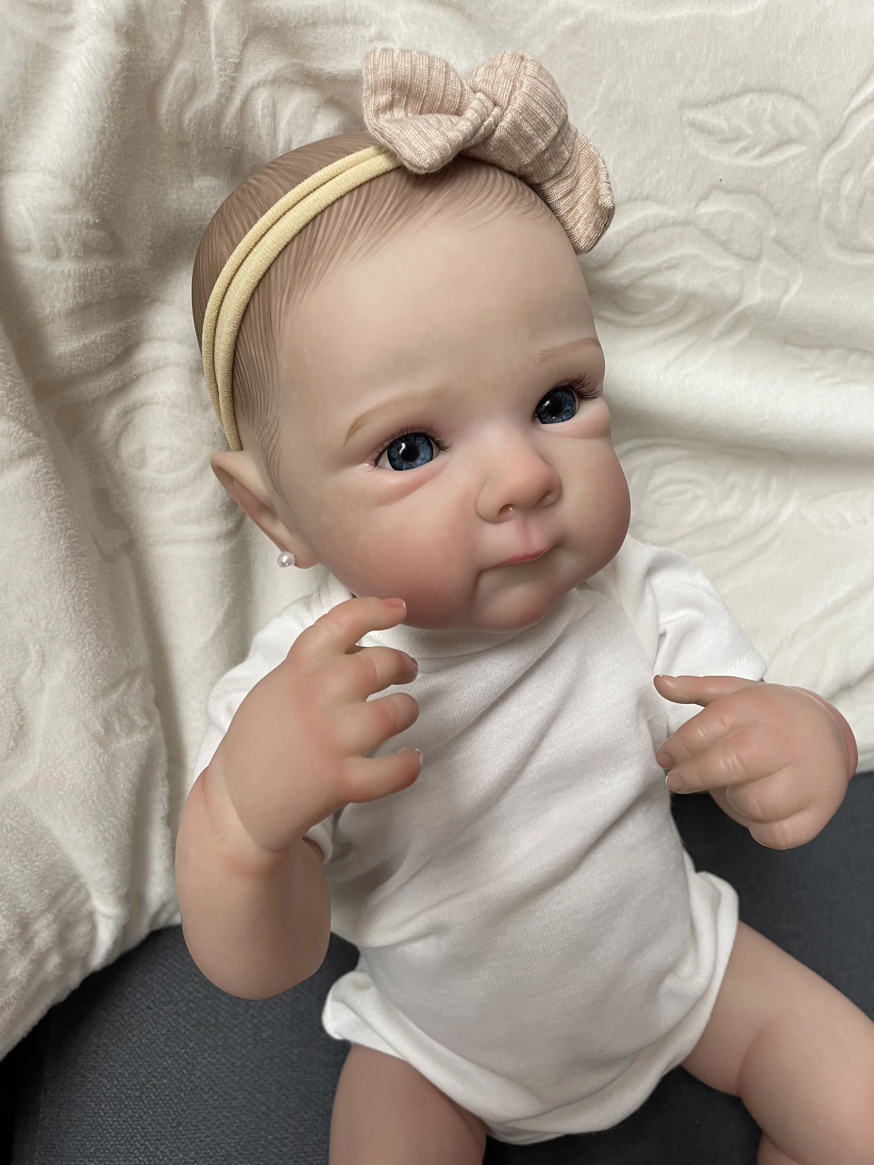 19inch Bettie Lifelike Full Body Reborn Baby Newborn Doll Cuddly Baby Multiple Layers Painting 3D Skin with Hand Draw Hair