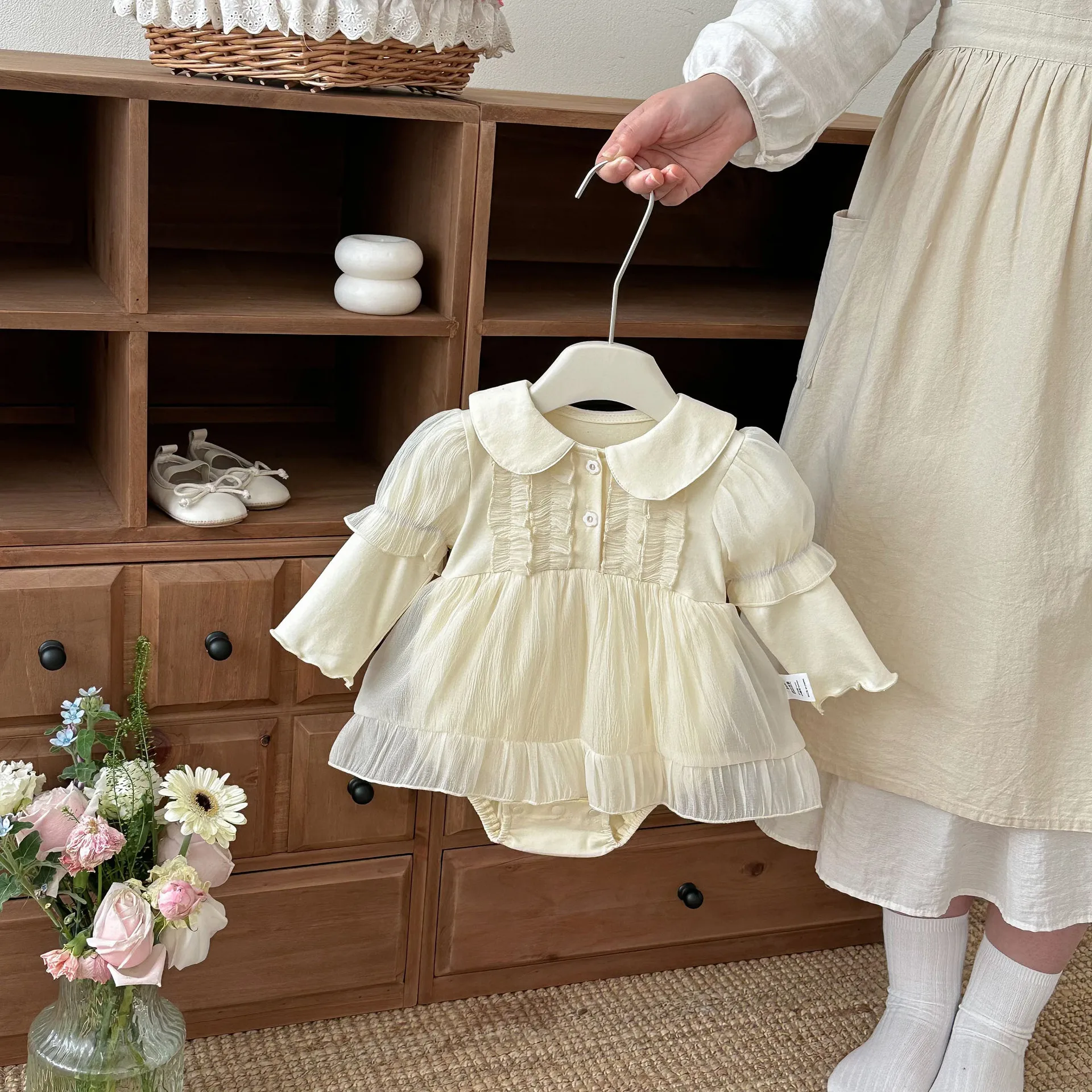 

2026 Spring Cute Baby Clothing Apricot Tulle Dress for 3M-2T Girls Bubble Sleeve Bodysuit for Newborns