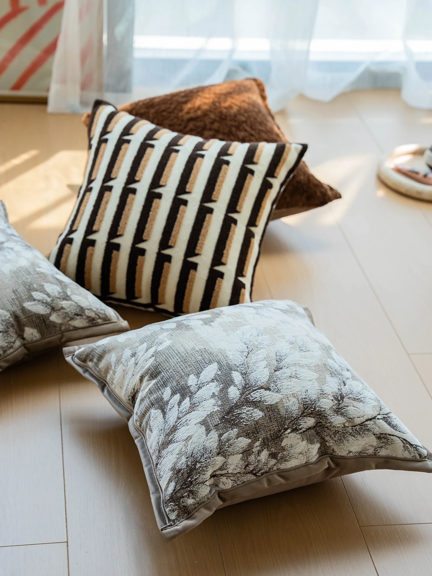 Elegant Brown Floral Embroidery Pillowcase Vintage Style Square Pillow Car Lumbar Support Cushion Home Sofa Bedroom Decor