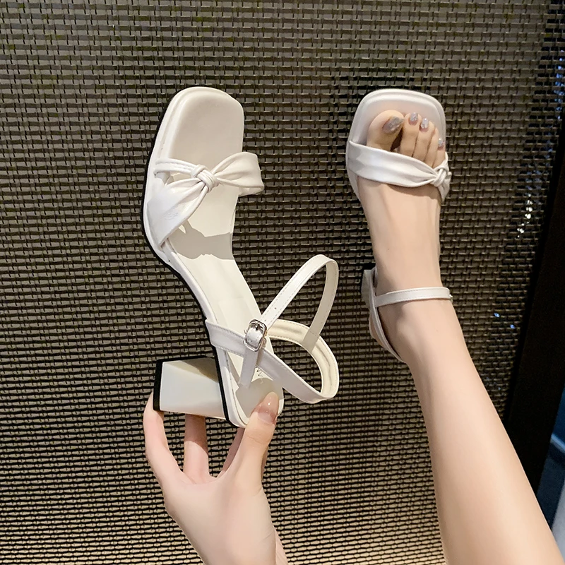 Block Heel One-line Strap Sandals for Women 2026 New Summer Soft-soled Roman Sandals