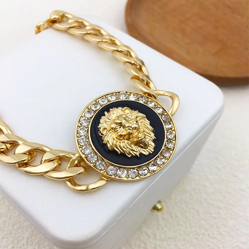 Luxury Punk Gold Color Embossed Lion Head CharmBracelets for Women Men Fashion Zircon Link Chain Bangle Bracelet Jewelry Gifts