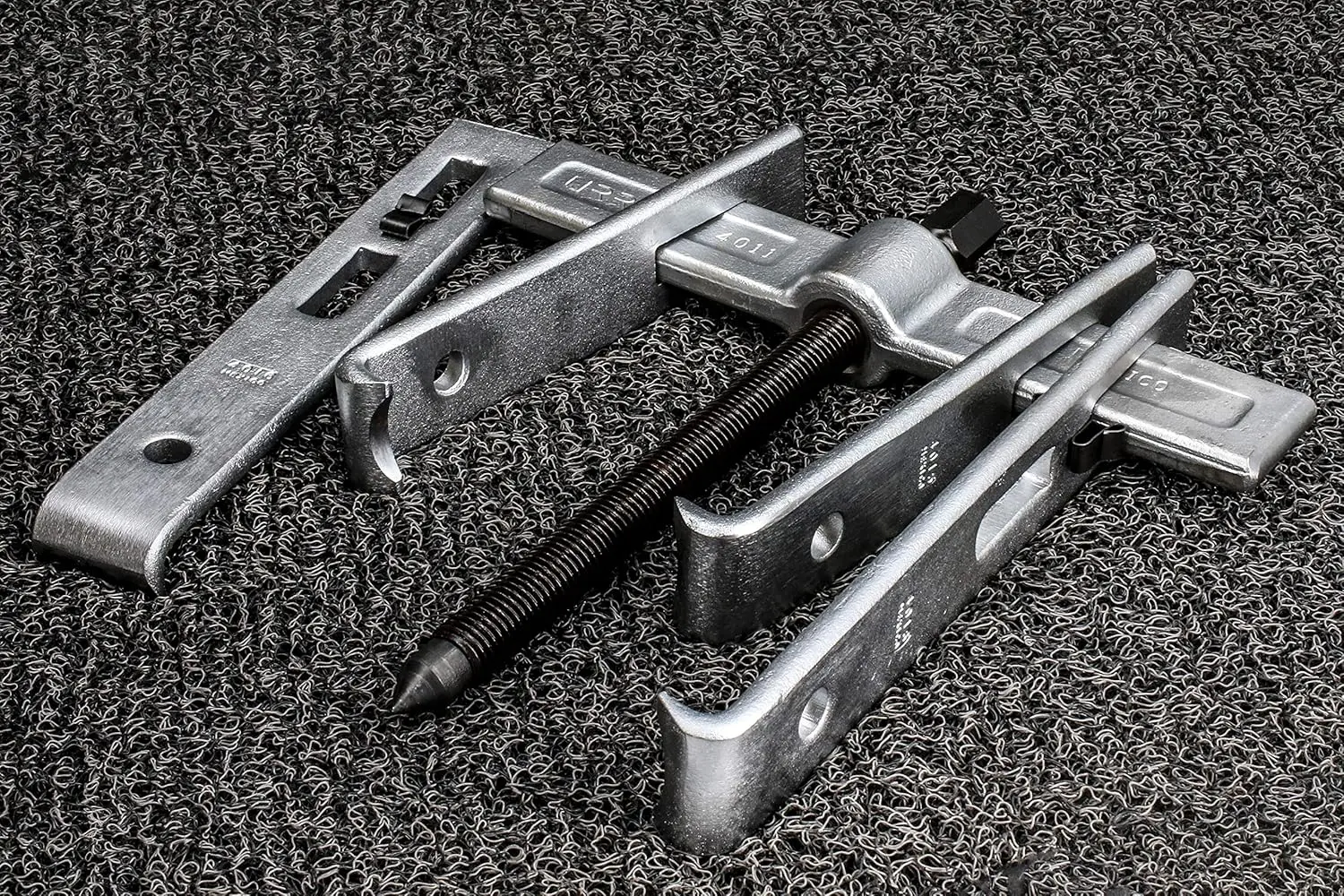 10-Ton Straight Jaw Gear Puller Set 12-Piece with Interchange  le Jaws & Metal Box Model 4234B