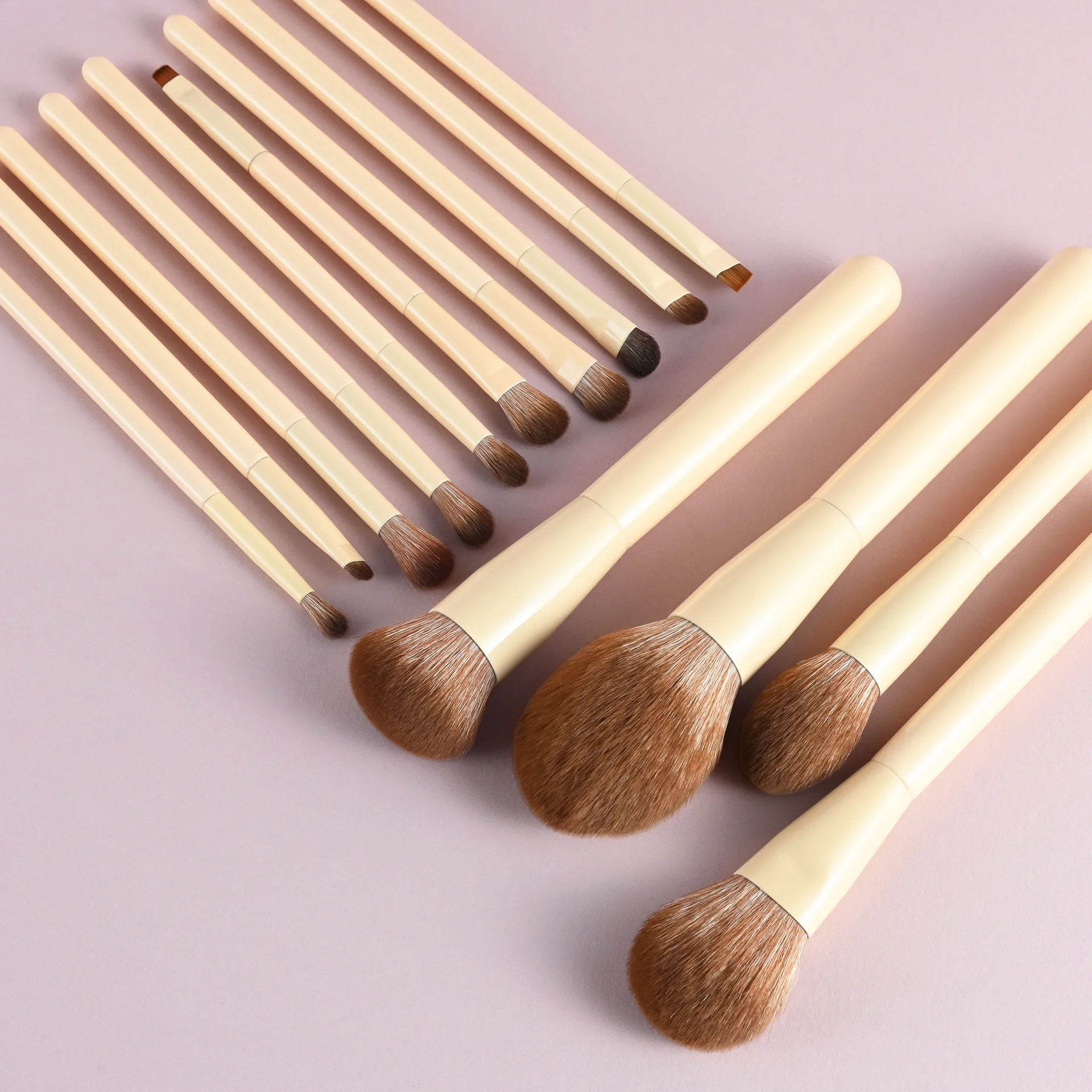 14 قطعة مجموعة فرش الماكياج شعار مخصص الاصطناعية فرشاة كريم أساس مسحوق كونتور عينيه اينر مزج أداة بالجملة 5 مجموعات