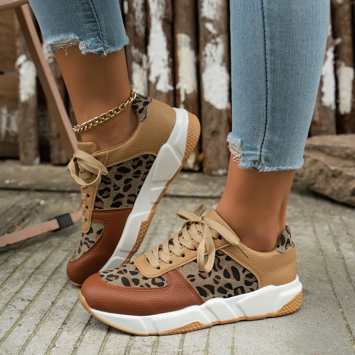 2024 Summer New Thick-soled Round-toe Low-top Sneakers Leopard Print Non-slip Wear-resistant Lace-up Sneakers for Women