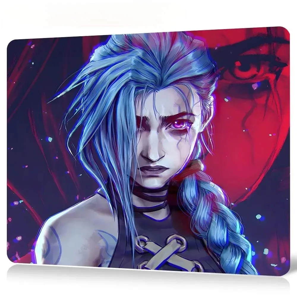 

The super cool anime girl mouse pad is suitable for gamers and families. It is made of rubber, anti-slip and washable