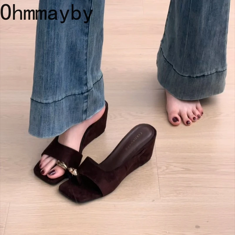 

Wedges High Heel Metal Clip Toe Women Slippers Height Increase Slide 2026 Elegant Daily Outdoor Vacation Ladies Summer Shoes