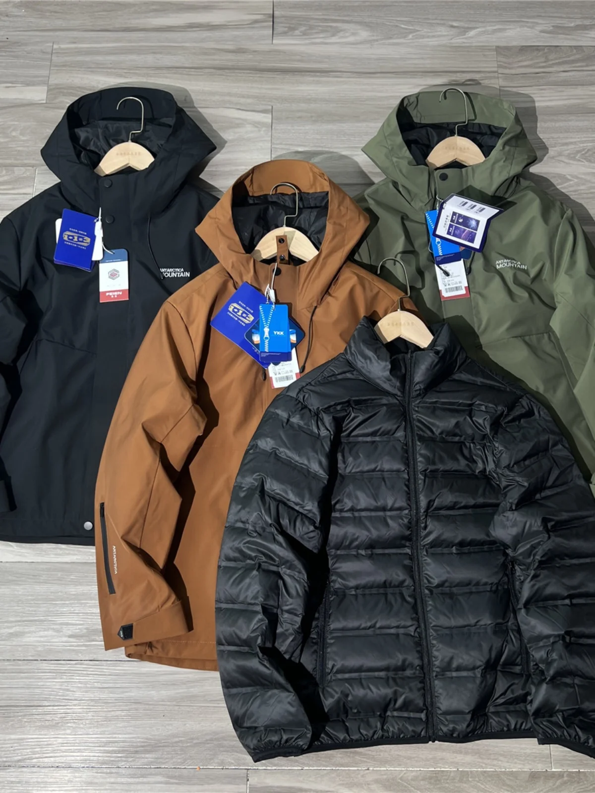 

Men's Waterproof Windproof Tee-in-One Detachable Hiking Jaet down Suit Casual Faion Urban Sle Polyester Fiber