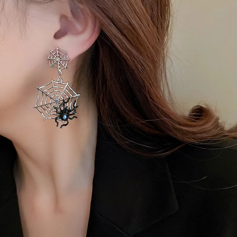 Sexy Goth Spider Earring Exaggerated Grid Women\'s Earrings Advanced Temperament Ear Jewelry Earnails Wholesale