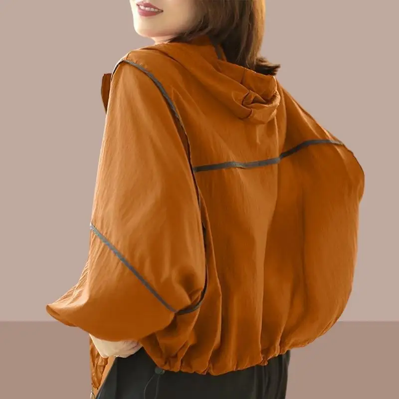 

Women's Summer 2025 Outdoor Loose Fit Hooded Sun Protection Jaet Versatile Student Sle Thin Outerwear Windproof ort Coat