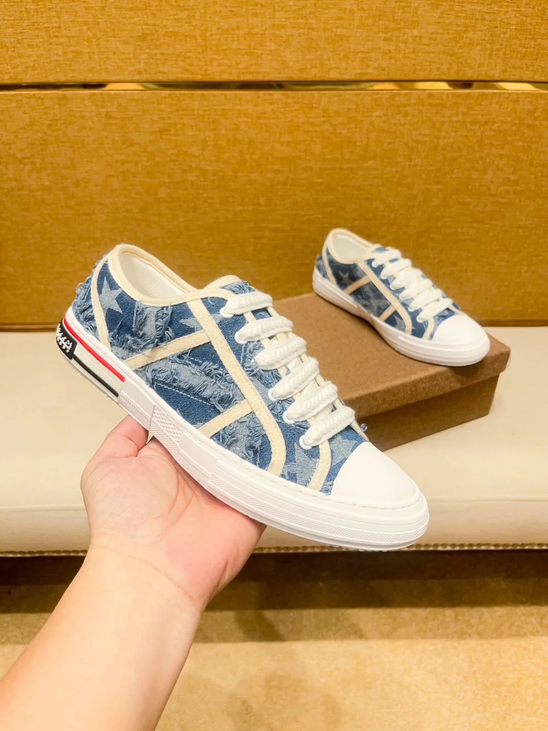 

Men's Canvas Casual Shoes Breathable Outdoor Sneakers Comfortable Walking Footwear