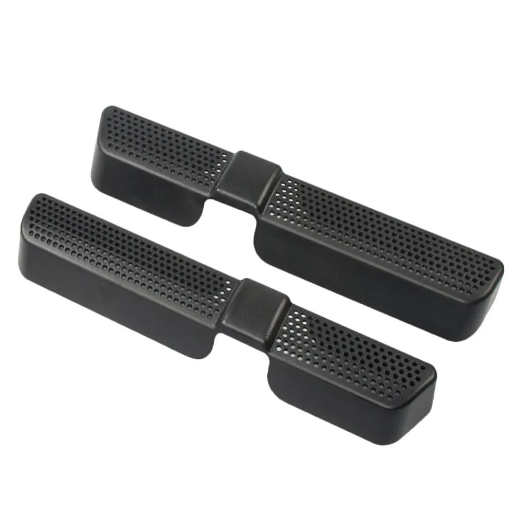 

1 пара защитных накладок на воздуховоды из прочного АБС-пластика, легко устанавливаемые, предотвращают попадание бумажных обрезков в вентиляционное отверстие автомобильного кондиционера