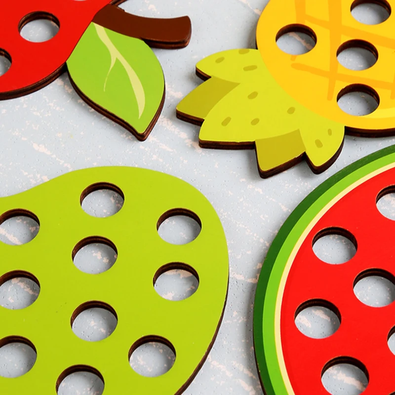 Schnürspielzeug aus Holz, pädagogische Früchte, Einfädeln, Aktivitätsräder, Lernen der Feinmotorik, Auto, Reisespielzeug-Set für Kleinkinder und Kinder – Detail 7