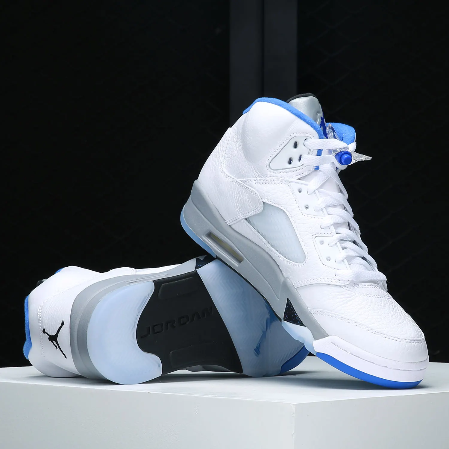 Zapatillas de baloncesto Nike Air Jordan 5 Angry Bulls originales para hombre DD0587-140