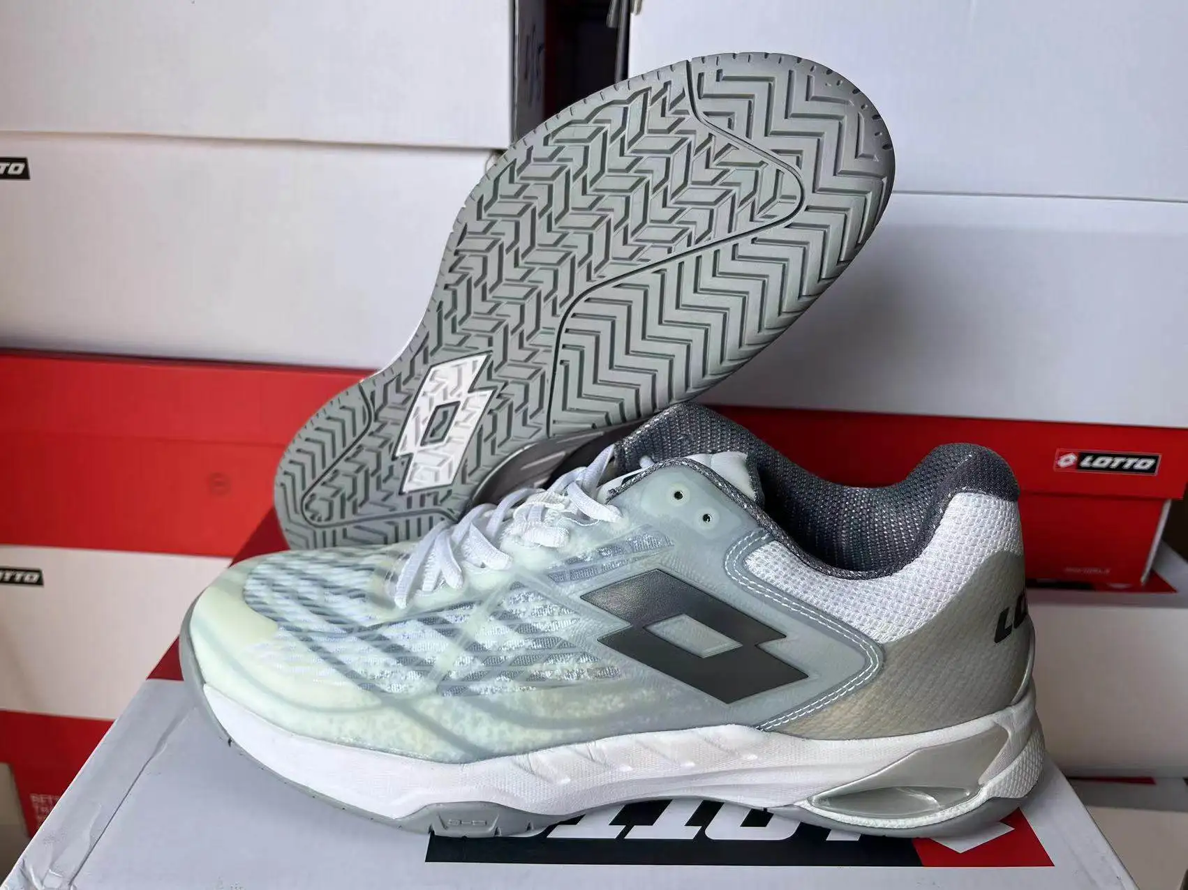 Hot-selling Model Lightweight Professional Anti-Slip Durable High-Quality Tennis Shoes Training Shoes Casual Shoes