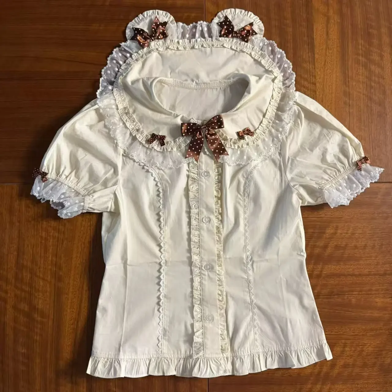 Camisas japonesas Kawaii Lolita para Mujer, Blusas ajustadas de manga corta abombada con volantes, Tops bonitos con lazo de encaje Y2K para Mujer