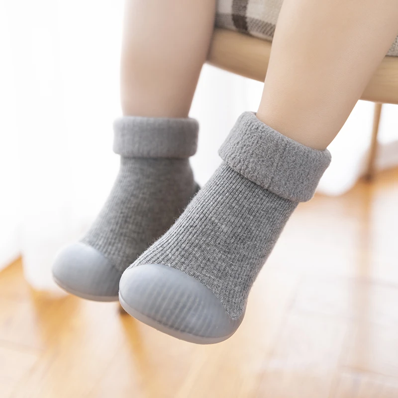 Bambino Inverno Caldo Soffici Calzino Lungo Scarpe Bambino Delle Ragazze Dei Ragazzi di Gomma Morbida Primi Camminatori 6M-3T Bambini Coperta