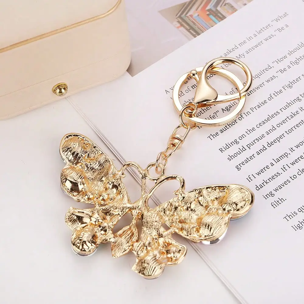 Kreativer Schmetterlings-Schlüsselanhänger mit Strass, Boutique-Insekten-Schlüsselring, personalisierter Schmetterlings-Rucksackanhänger aus Metall – Detail 2