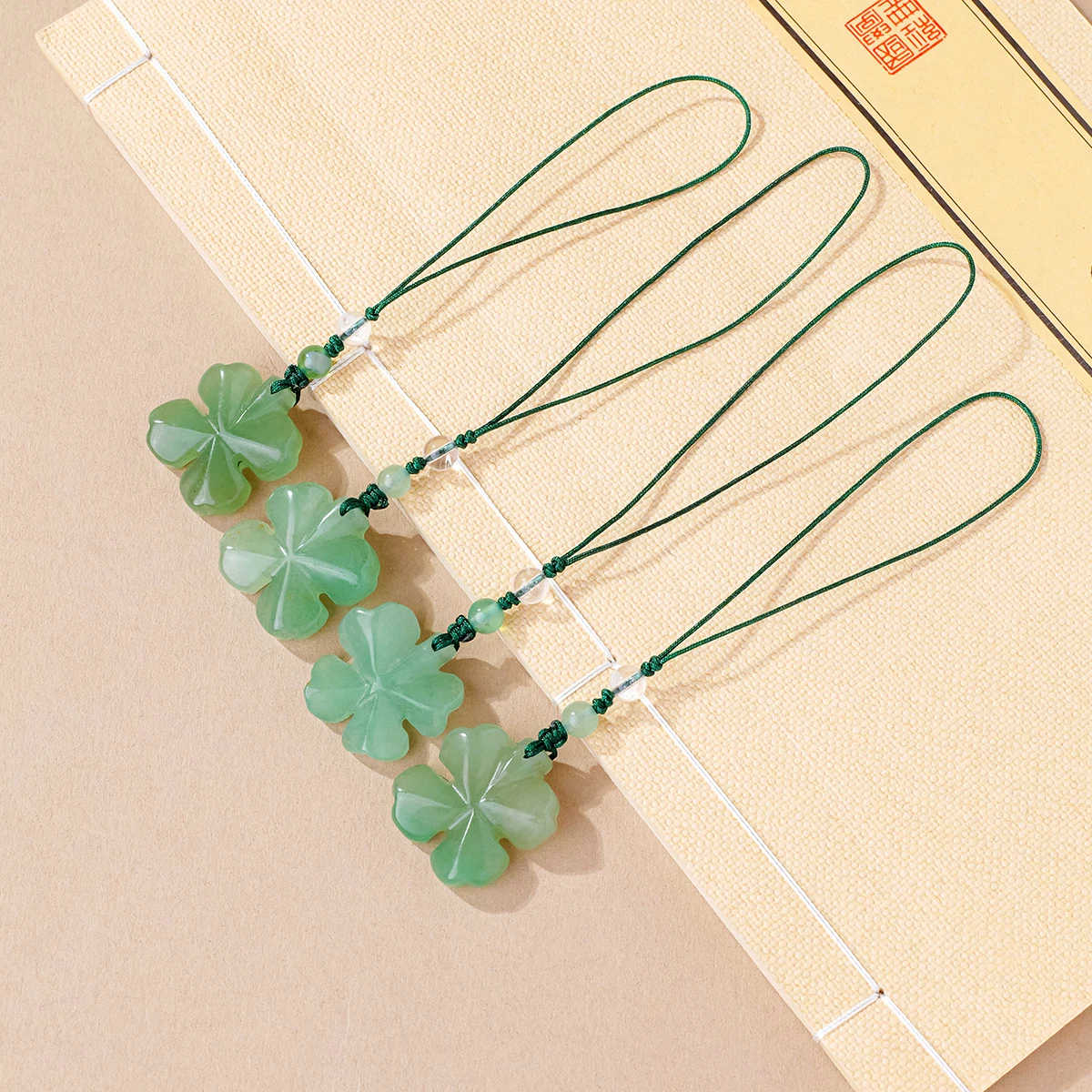 1pc Natural Aventurine Quartz Four Leaf Clover Mobile Pendant Car Keychain Lucky Grass Bag Hanging Decorative Crystal Pendant