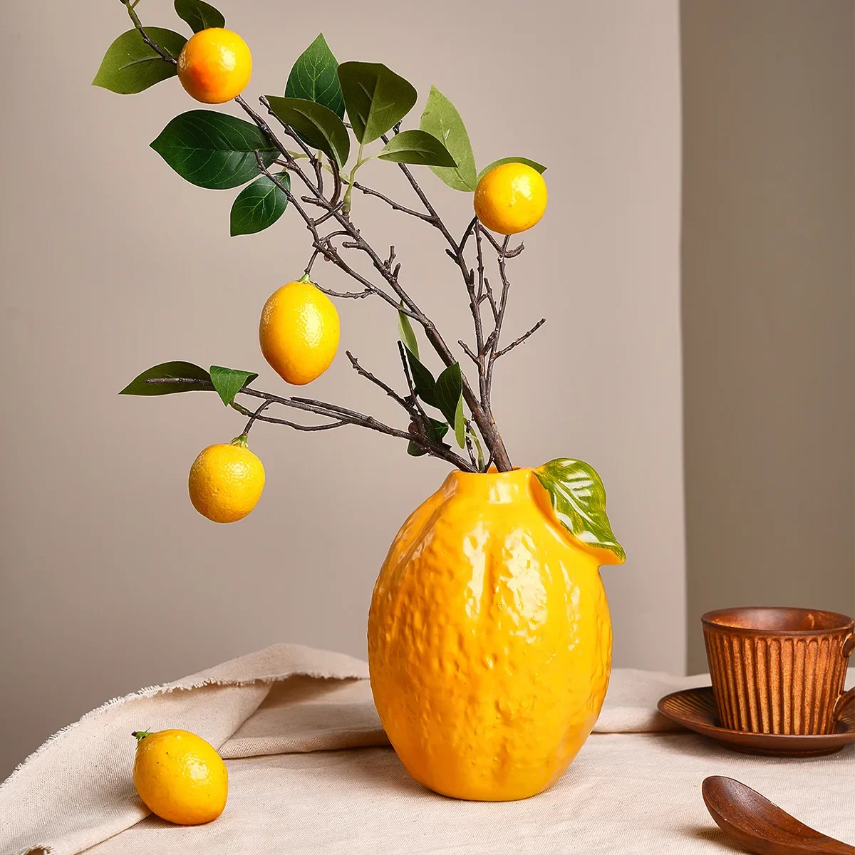 Resin Vase Simulated Fruit Statue Cartoon Star Fruit Vase Lemon Flowerpot Flower Arrangement