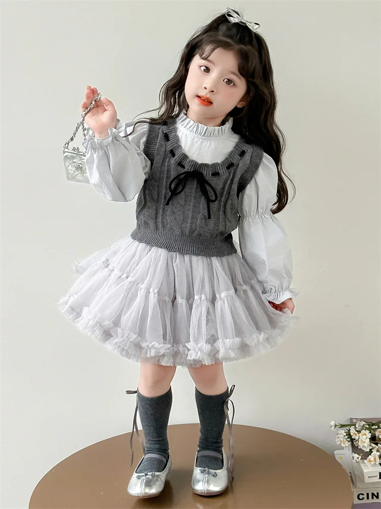 

2025Girls' Spring and Autumn New College Style Fashionable Vest Skirt Base Shirt Three-Piece Set
