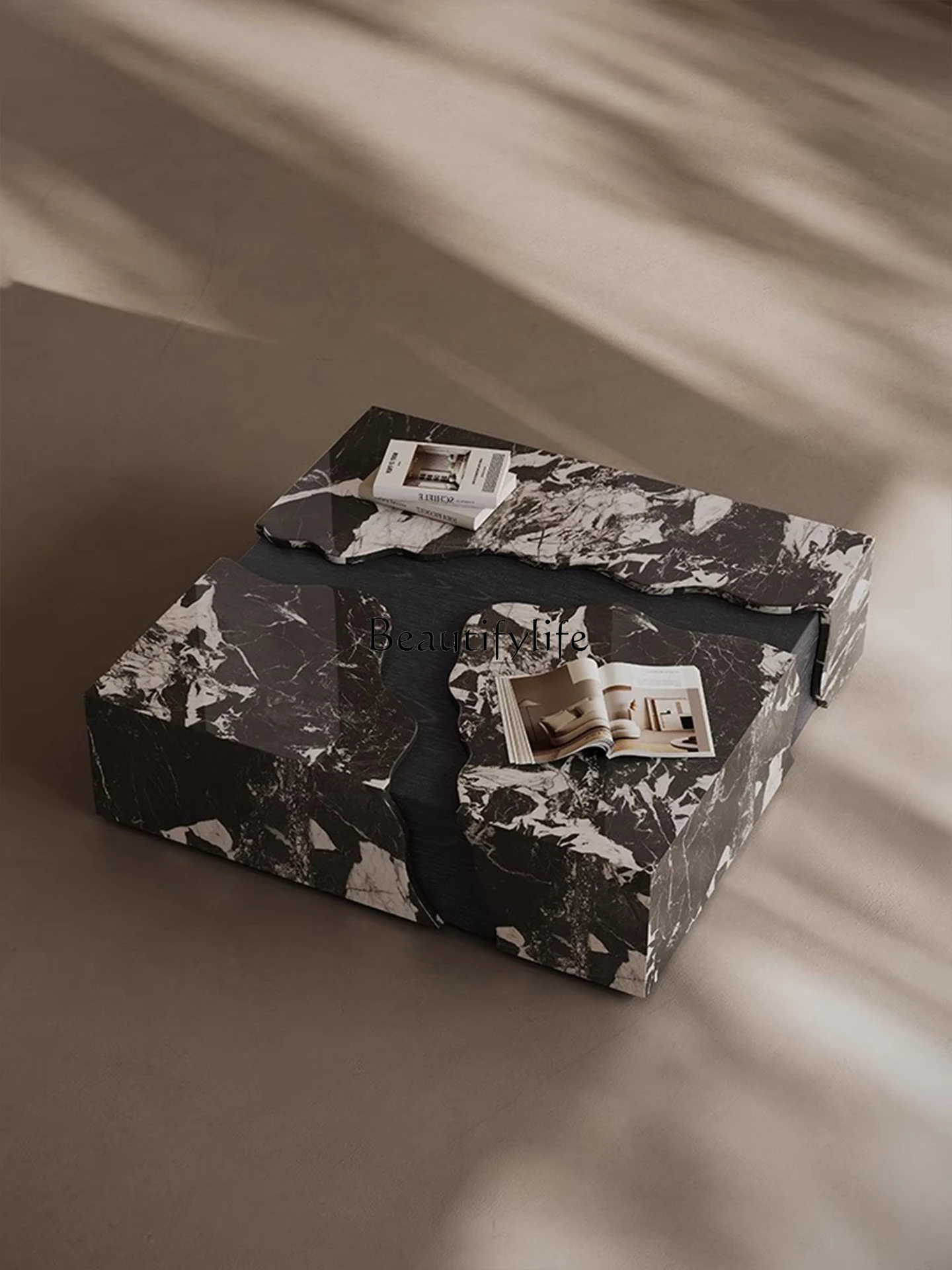 

Italian minimalist household small apartment living room light luxury high-end creative square coffee table