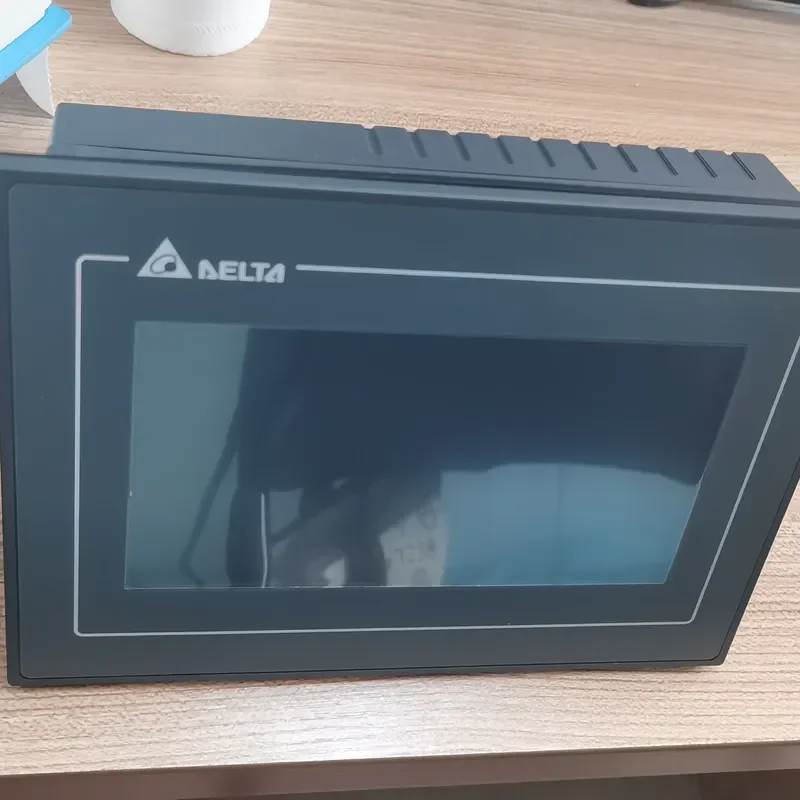 DOP-105CQ Industrial PC HMI Touch Screen Resolution Ethernet Network ABS Material Industrial Automation 12 Months