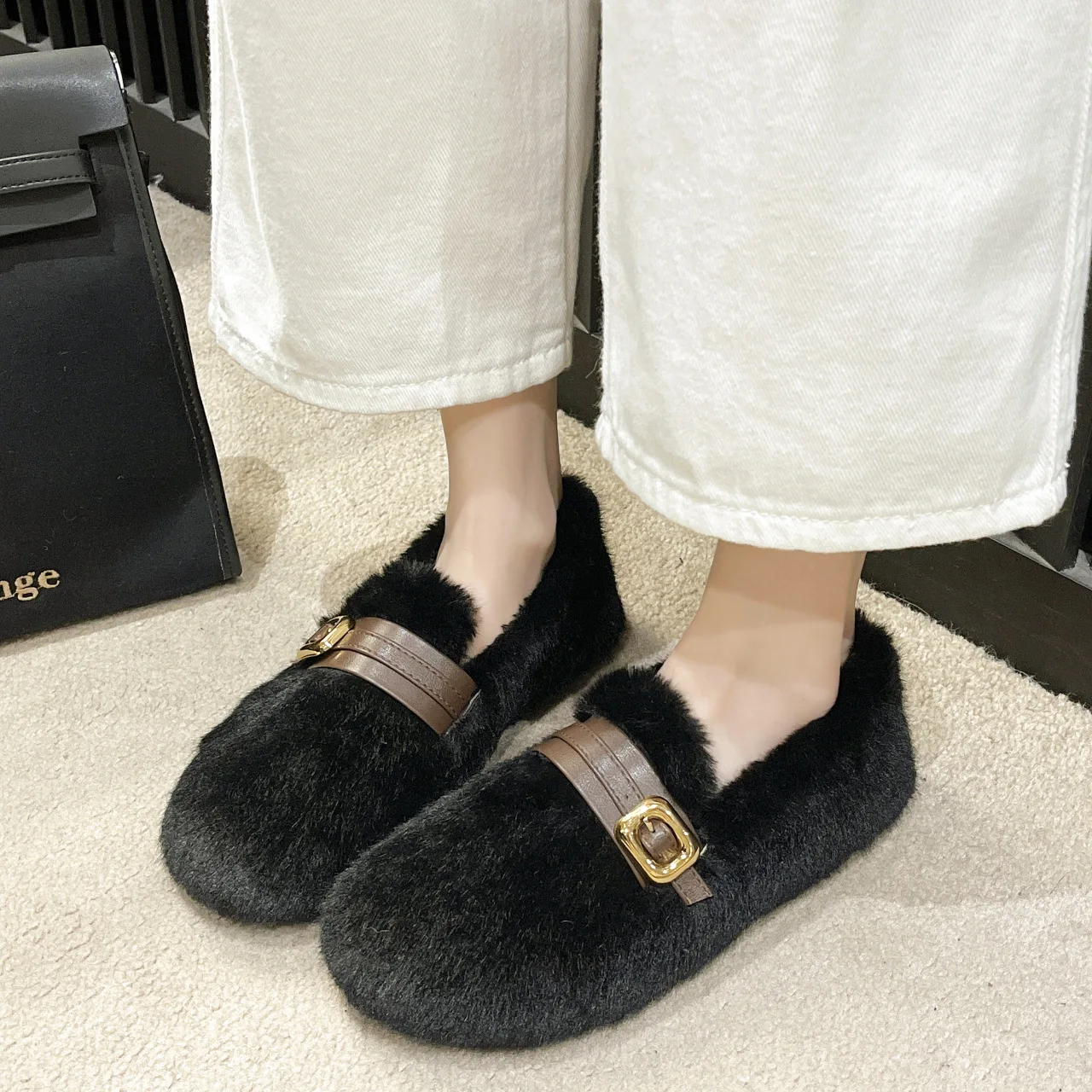 

Fashion Winter Warm Loafers Women Shoes Fur Round Toe Ladies Fleece-lined Light Comfort Mary Jane Cotton Shoes zapatos de mujer