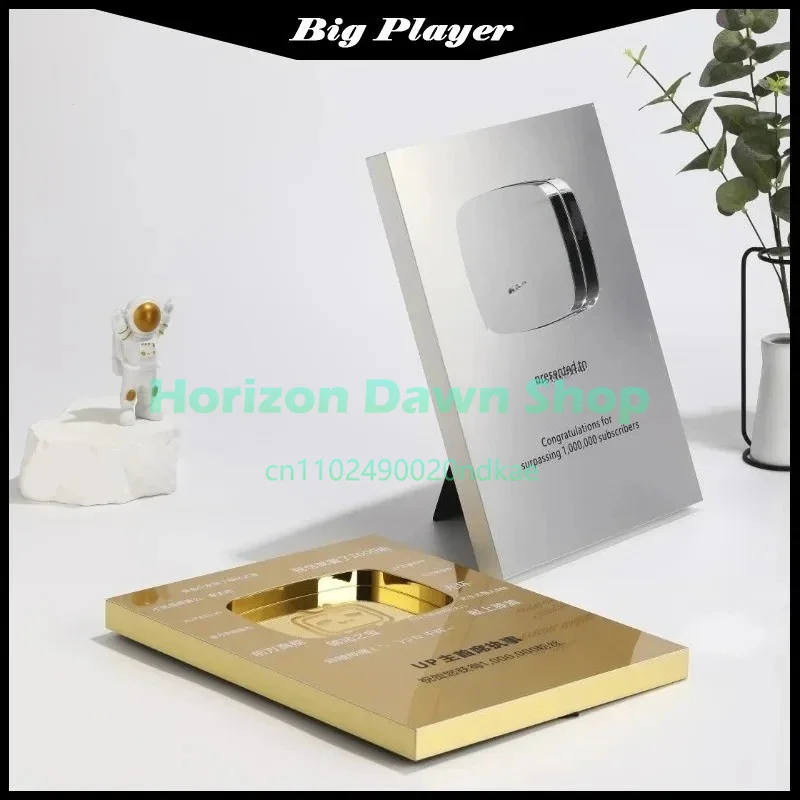 Recognition Plaque Gold and Silver Medals