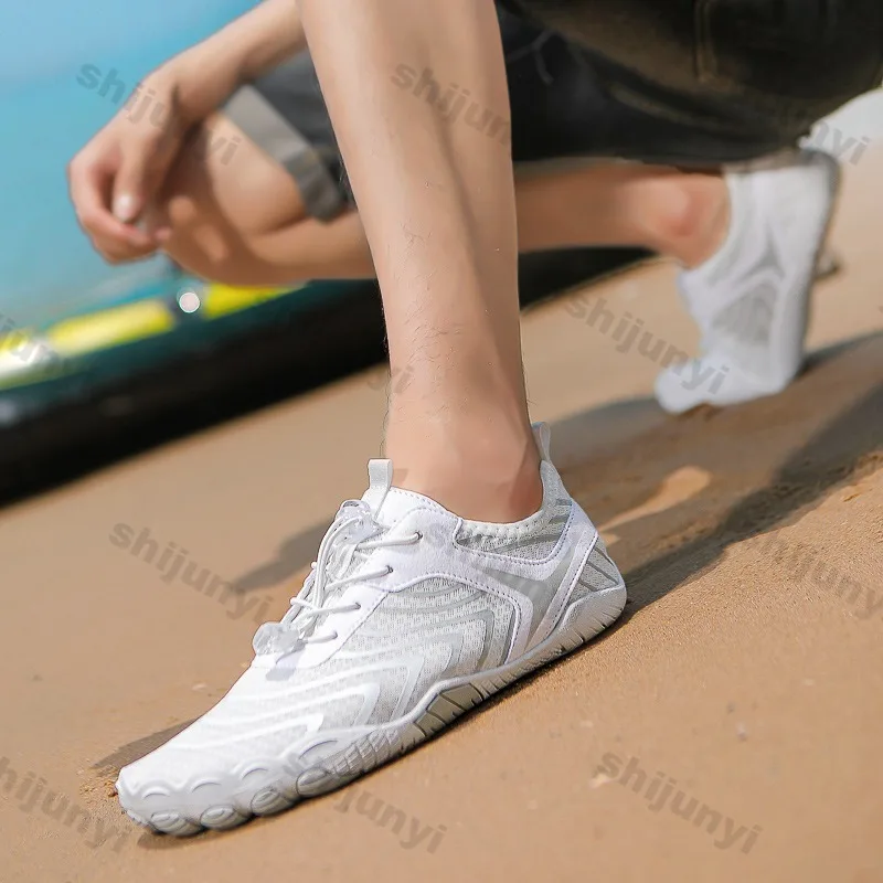 Men's Outdoor Five Finger Hiking Shoes Breathable Mesh Fashion Sports Running Shoes Lightweight Comfortable Fitness Beach Shoes