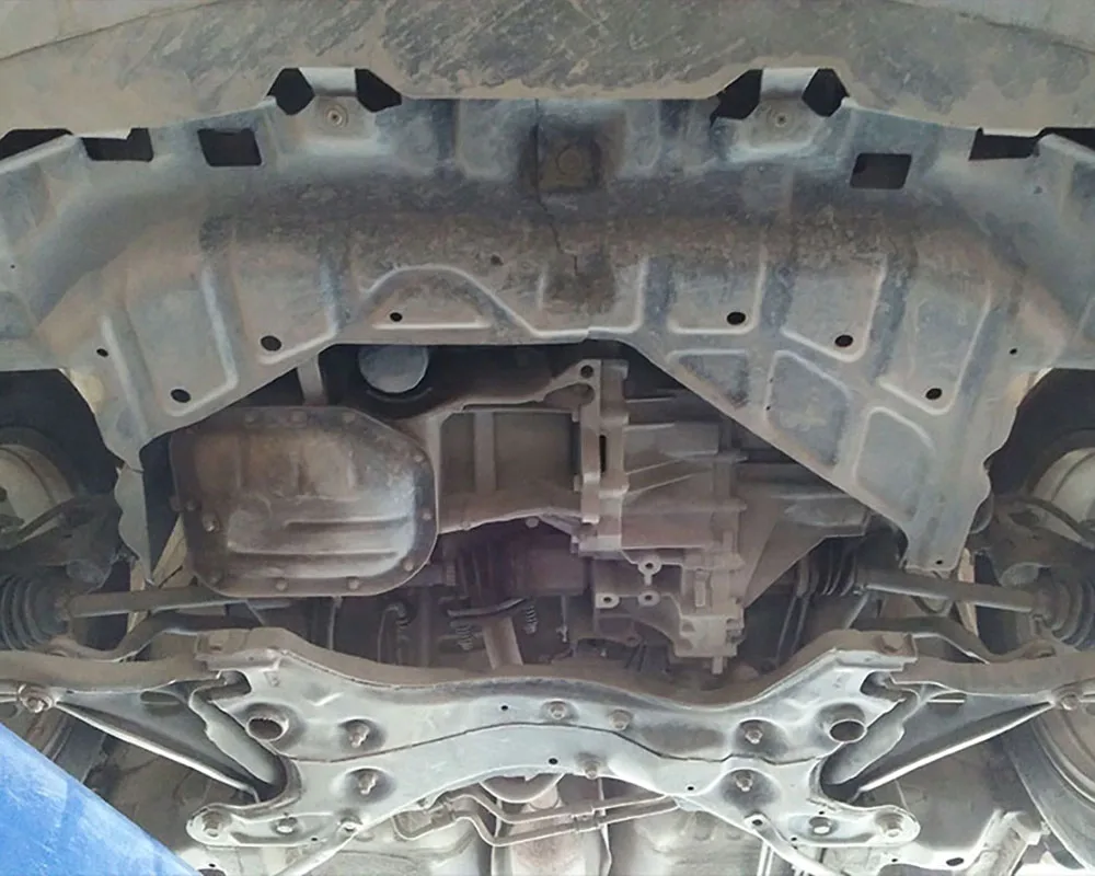 للجدار العظيم فلوريد 2008-2011 1.3L 1.5L تحت المحرك سبلاش درع واقي من الطين مجلس قطعة من نسيج غطاء الحاجز الأسود لوحة حماية