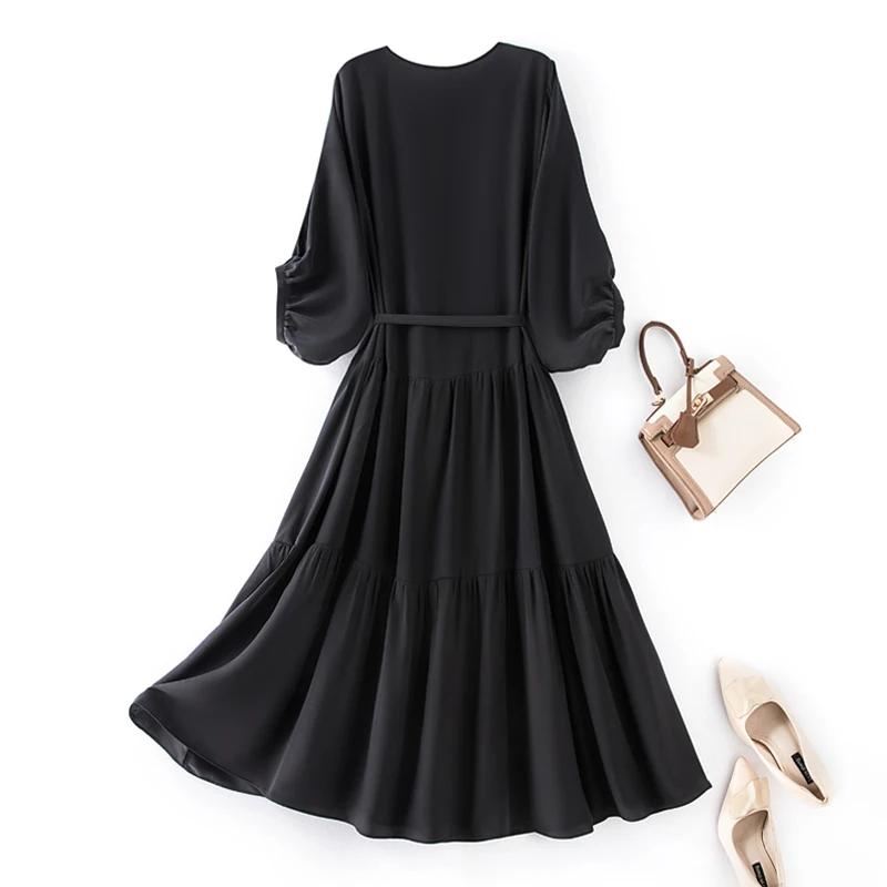 2023 Women's Fashion Summer New Silk Large Swing Round Neck Lantern Sleeve Mulberry Silk Black Round Neck Cake Dress