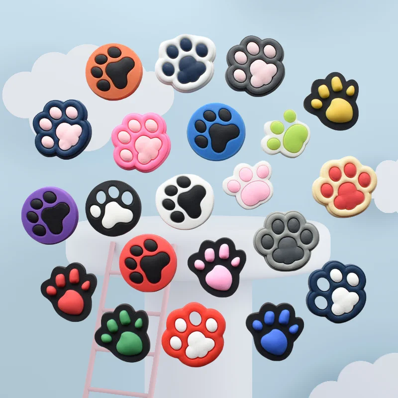 1-21pcs การ์ตูนสัตว์สุนัข Cat PAW Footprints PVC รองเท้า Charms ตกแต่งรองเท้าหัวเข็มขัดรองเท้าแตะรองเท้าวันหยุดปัจจุบัน