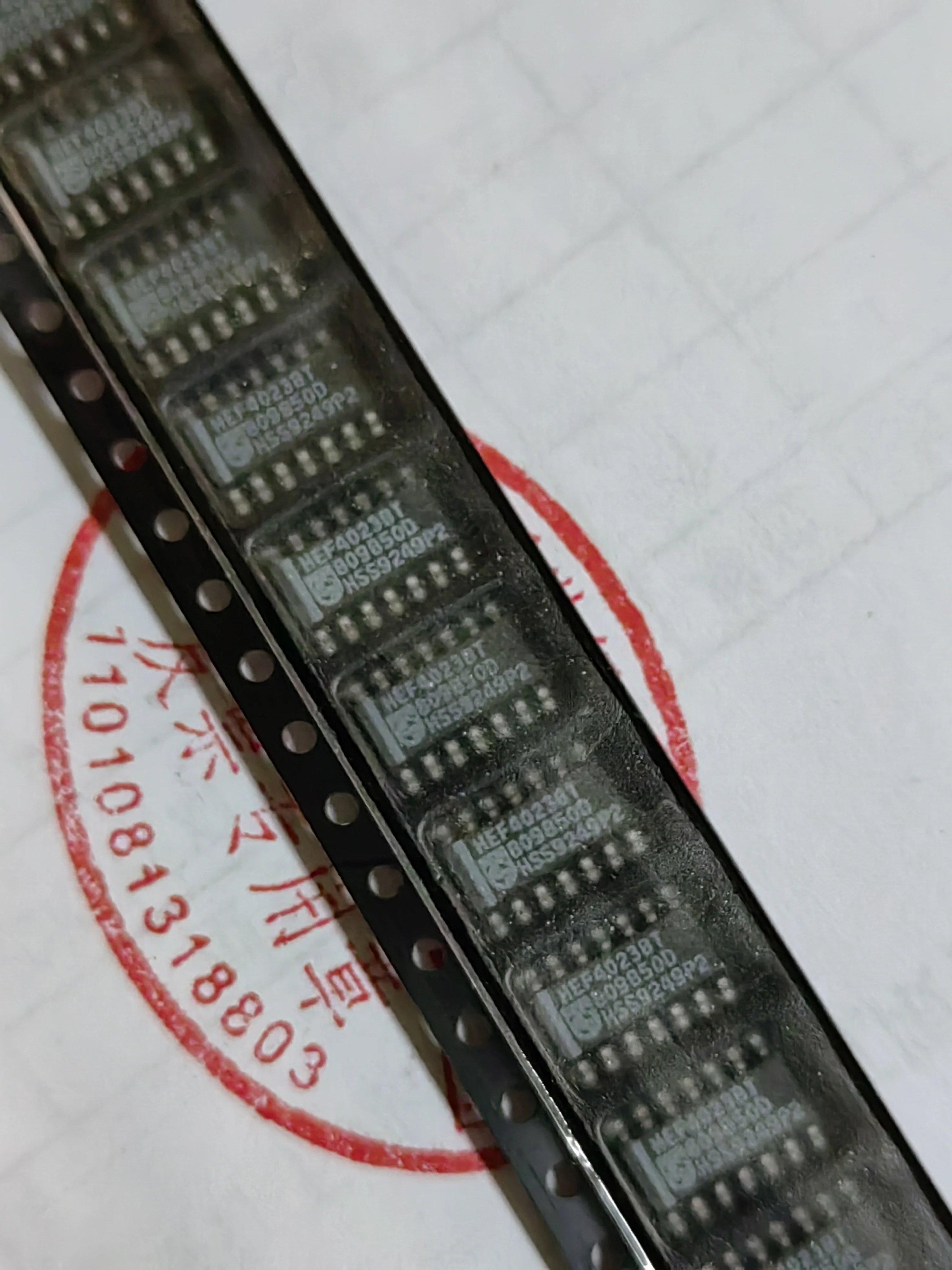20PCS/HEF4023BT/Real time new original stock