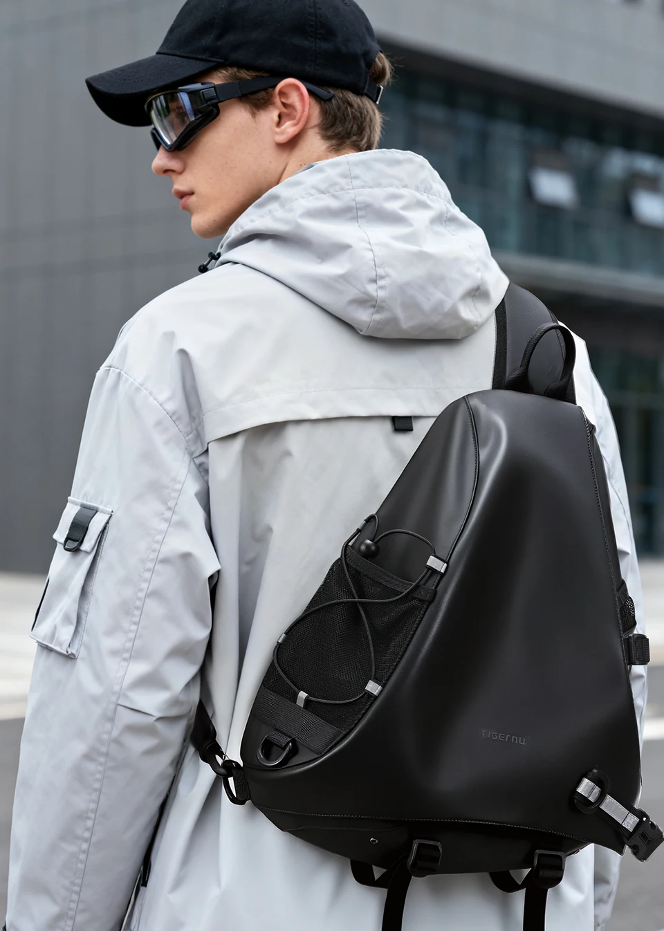 Tigernu Herren-Umhängetasche in Übergröße mit USB-Anschluss für 11-Zoll-Brusttasche mit abnehmbarem 3-Punkt-Tragegurt, Fahrrad- und Sporttasche – Detail 13