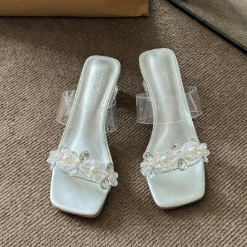 

Женские прозрачные шлепанцы на каблуке, однотонные удобные шлепанцы большого размера с квадратным носком и кристаллами, лето 2024